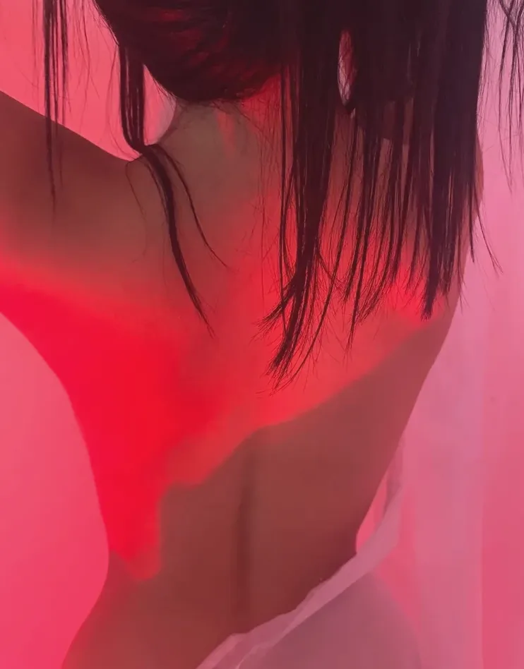 Alena, 23