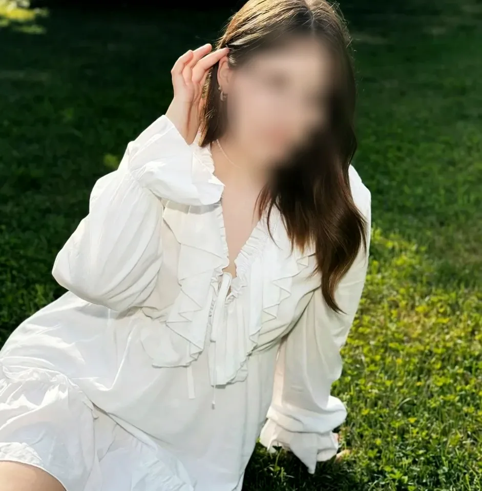 Elif, 21